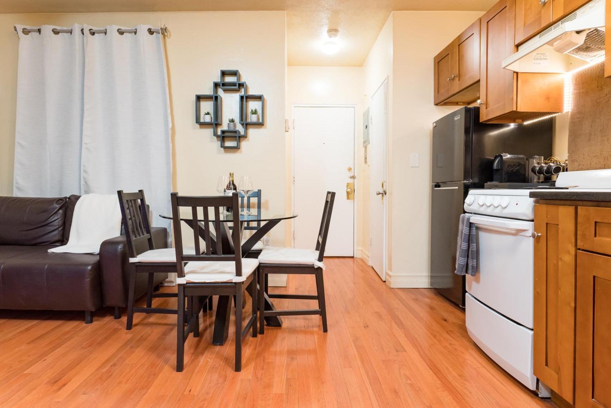Apartment 1br In The Heart Of Downtown Famous Nightlife Theater District With Bed Full Of Promises Td Garden Common Park Mbta